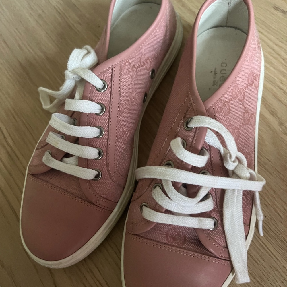 Gucci low pink canvas authentic sneaker